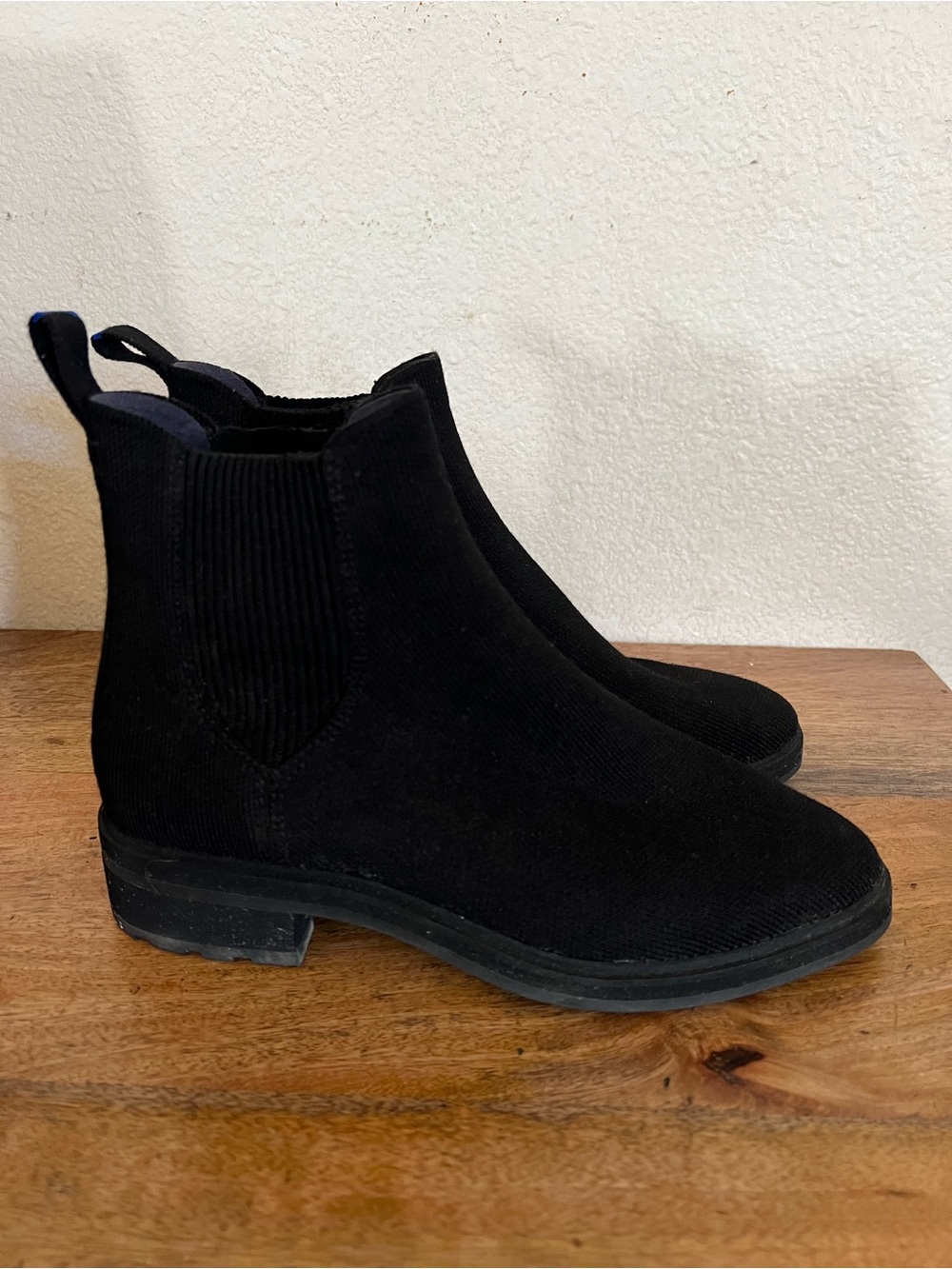 Rothy’s The Lug Boot Wool Waterproof Pull-On in Onyx Black Size 7.5